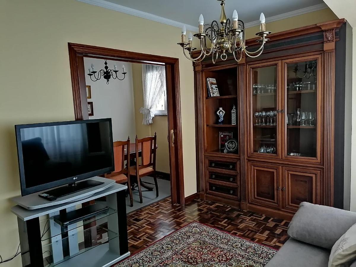 Piso En Pleno Centro De Mino Derecha Apartamento Exterior foto