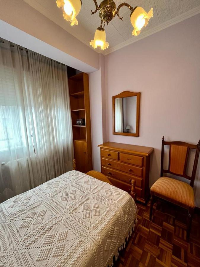 Piso En Pleno Centro De Mino Derecha Apartamento Exterior foto