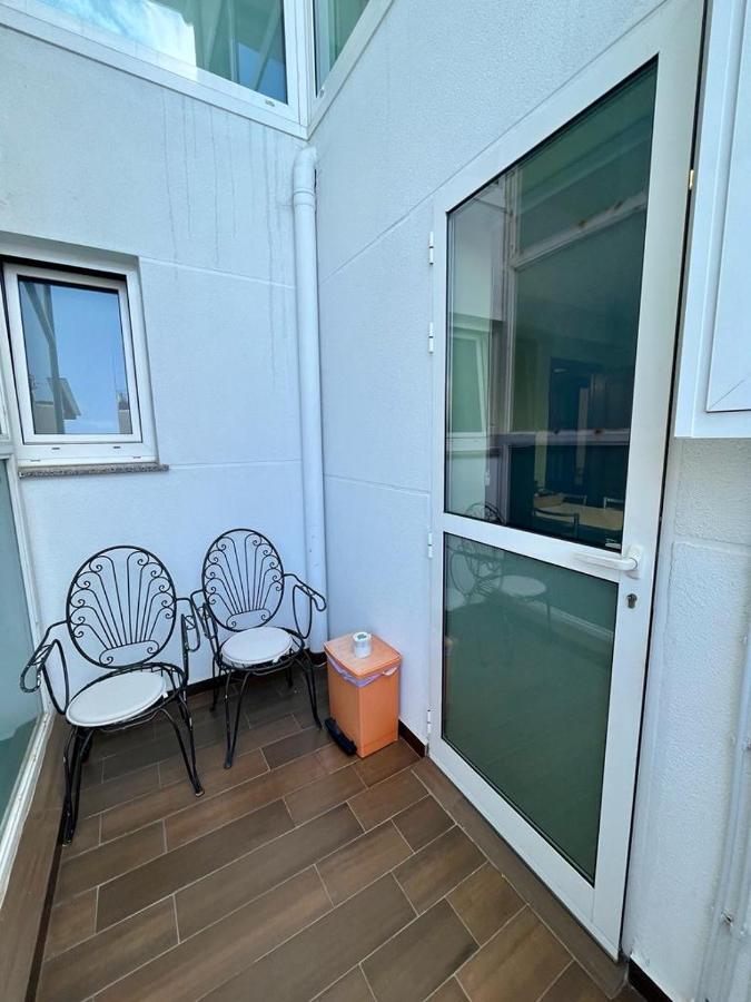 Piso En Pleno Centro De Mino Derecha Apartamento Exterior foto