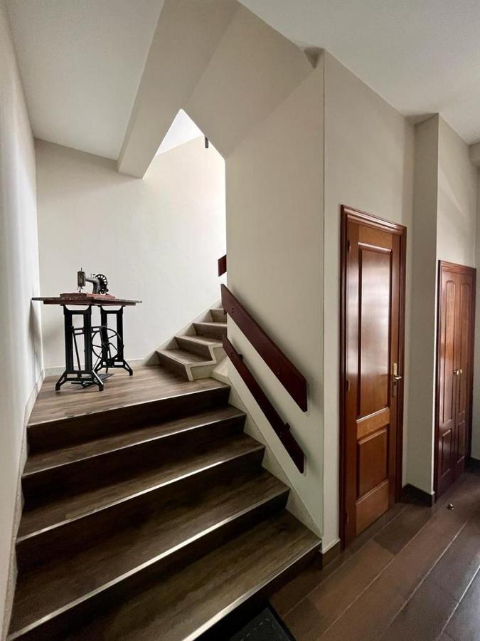 Piso En Pleno Centro De Mino Derecha Apartamento Exterior foto